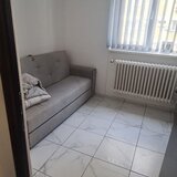 Salaj, Rahova, Aleea Salaj, ocazie